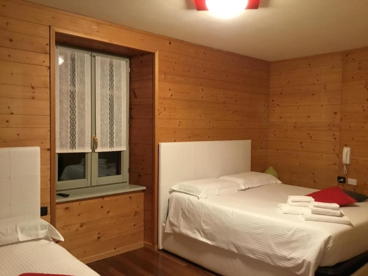 罗坎达坎图住宿加早餐旅馆 卡罗纳 外观 照片